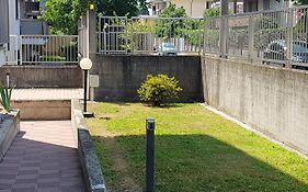V12 Apartments - Trecate